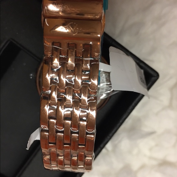 Gevril GV2 limited edition diamond watch 💕 - Picture 6 of 6